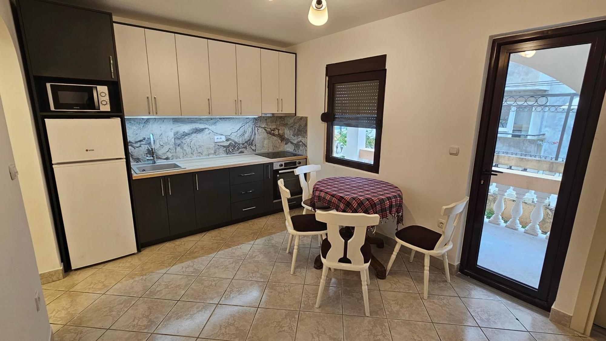 Apartmani Lime Petrovac Екстер'єр фото