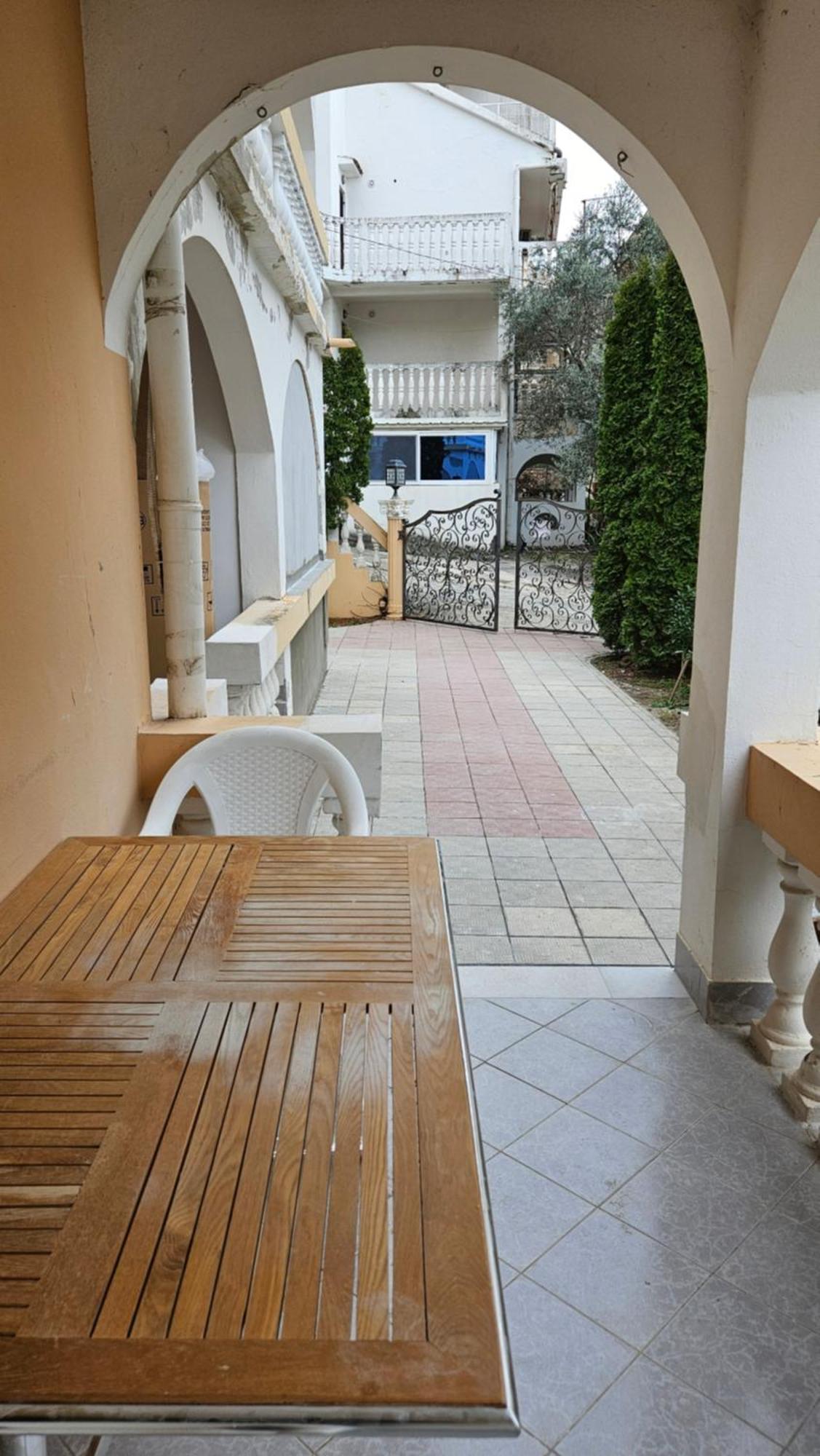 Apartmani Lime Petrovac Екстер'єр фото