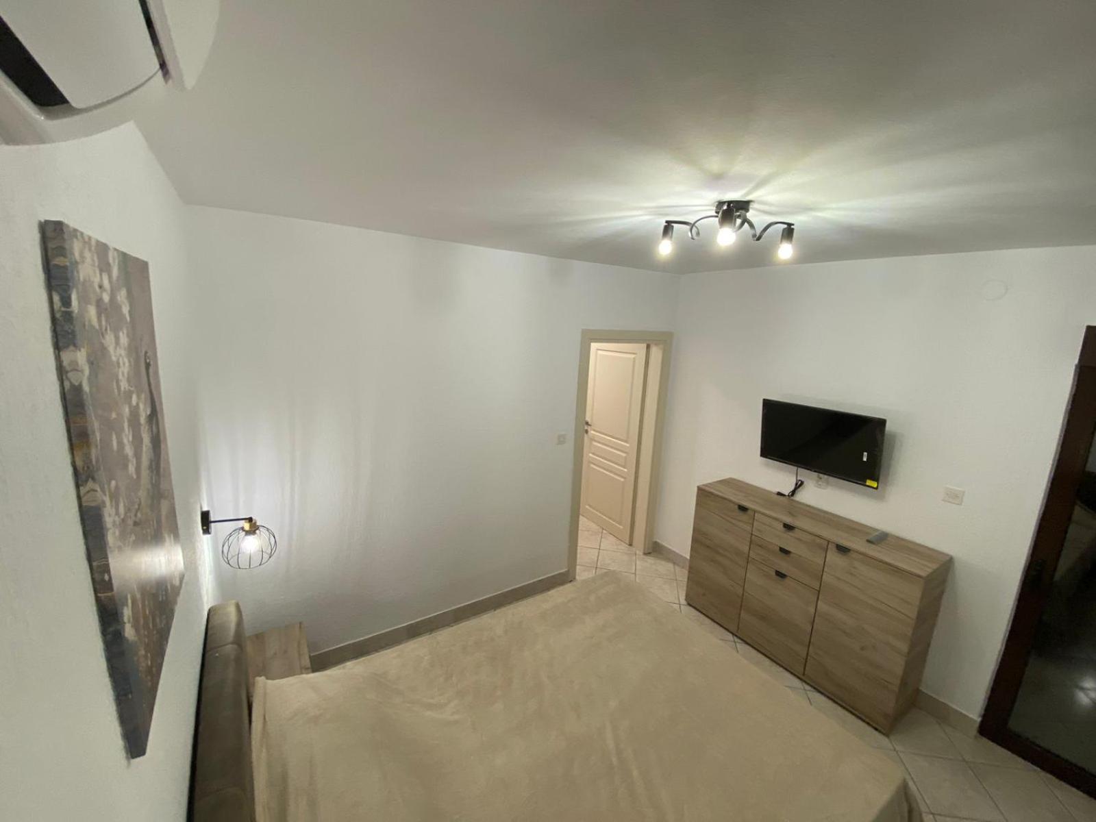 Apartmani Lime Petrovac Екстер'єр фото