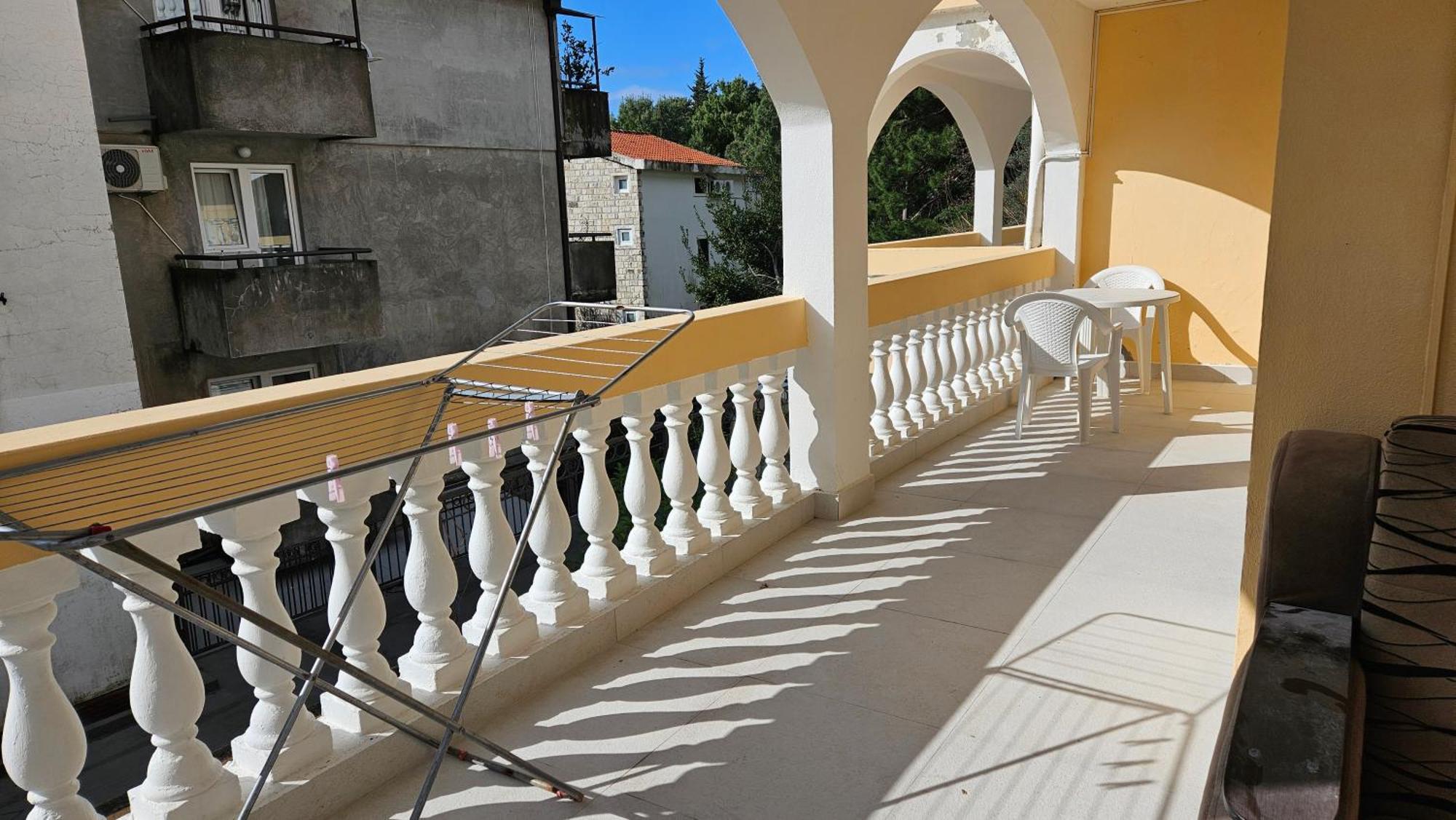 Apartmani Lime Petrovac Екстер'єр фото