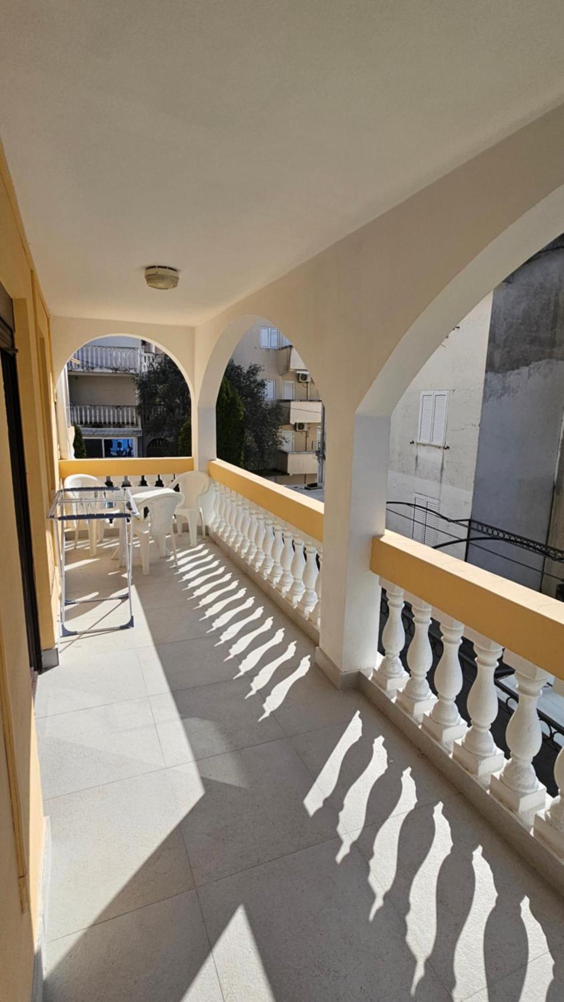 Apartmani Lime Petrovac Екстер'єр фото