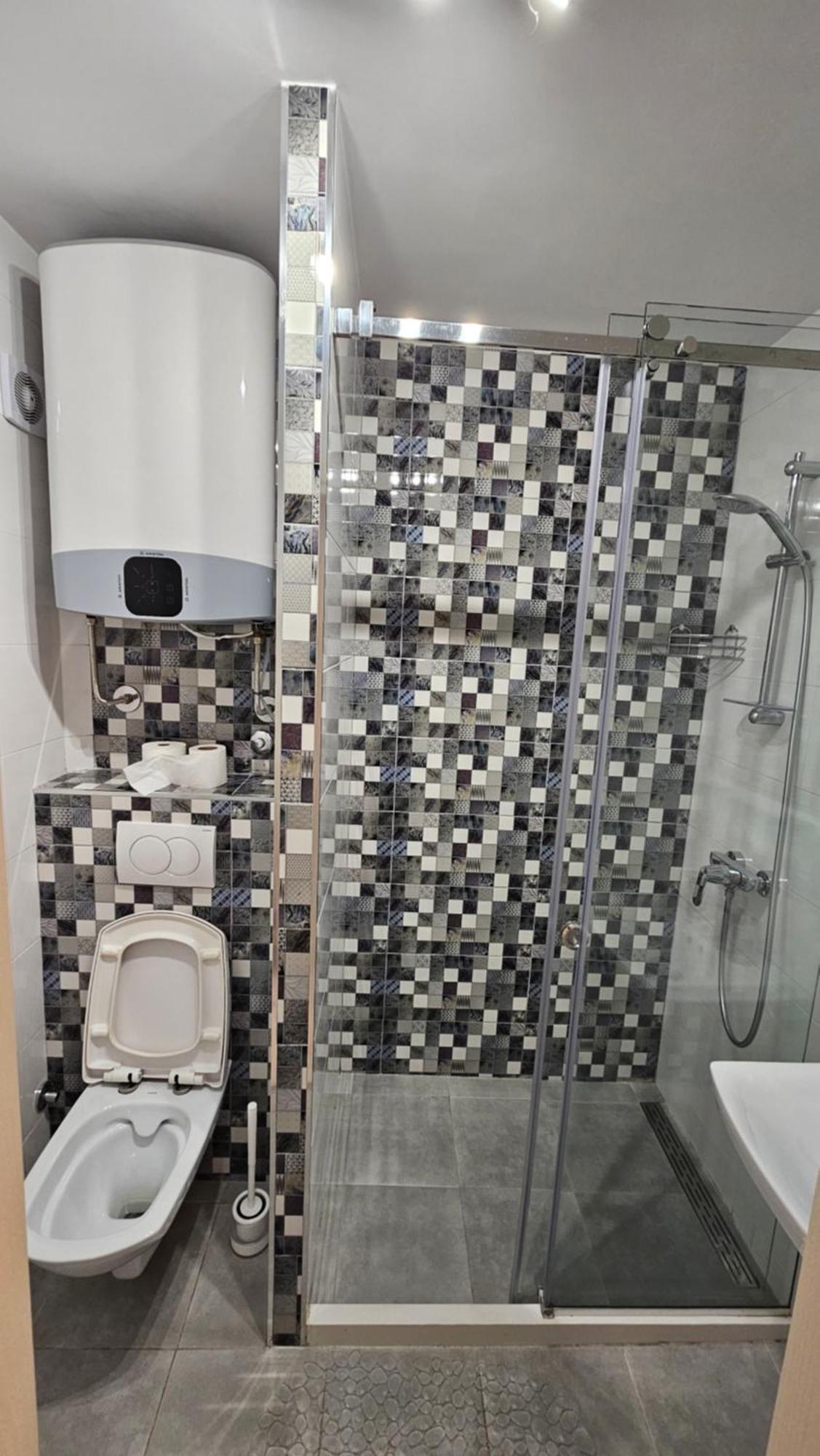 Apartmani Lime Petrovac Екстер'єр фото