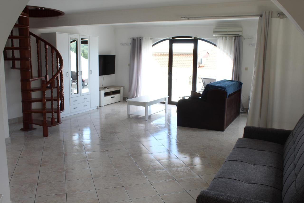 Apartmani Lime Petrovac Екстер'єр фото