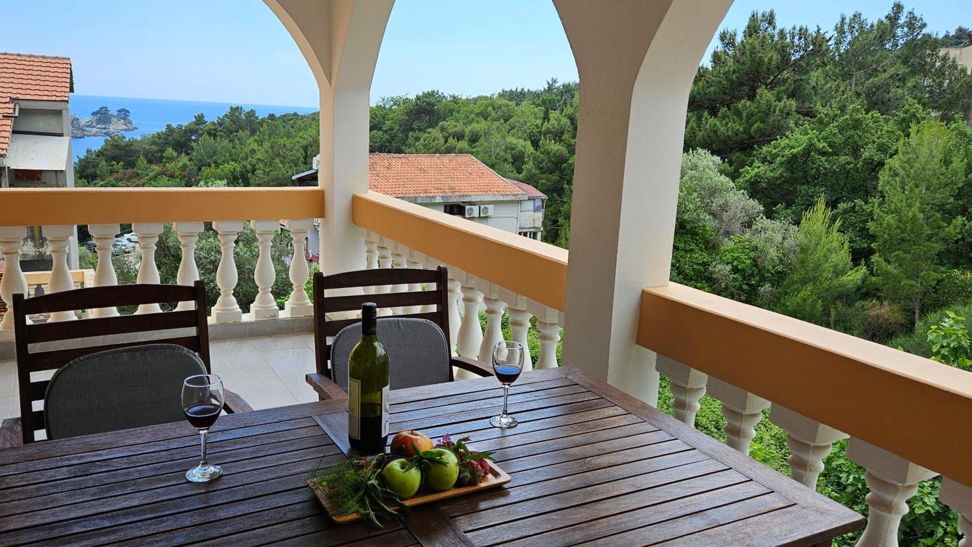 Apartmani Lime Petrovac Екстер'єр фото